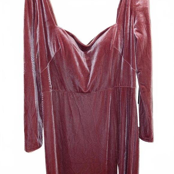 Elegant Velvet Long Sleeve Dress - Picture 4 of 5